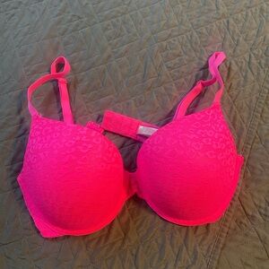 VS Pink wear everywhere push up bra 36D